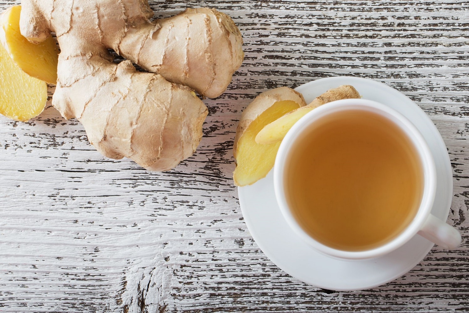 Tasse de tisane au gingembre