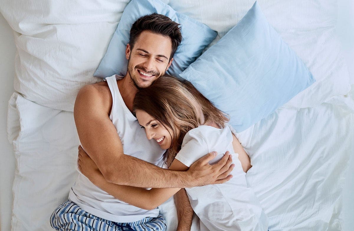 Couple complice