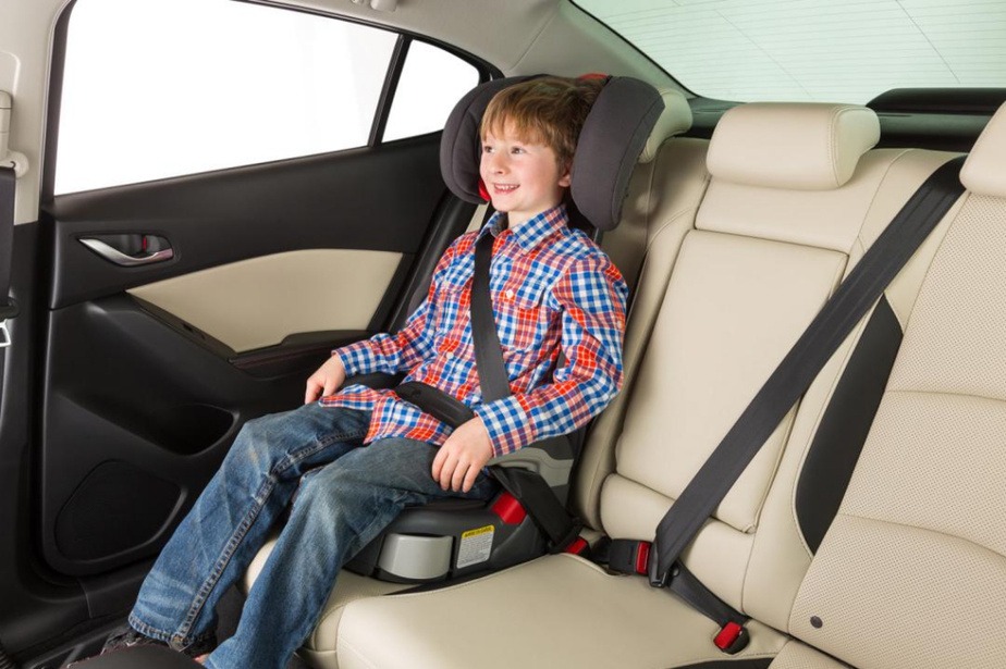 Enfant dans un siège auto