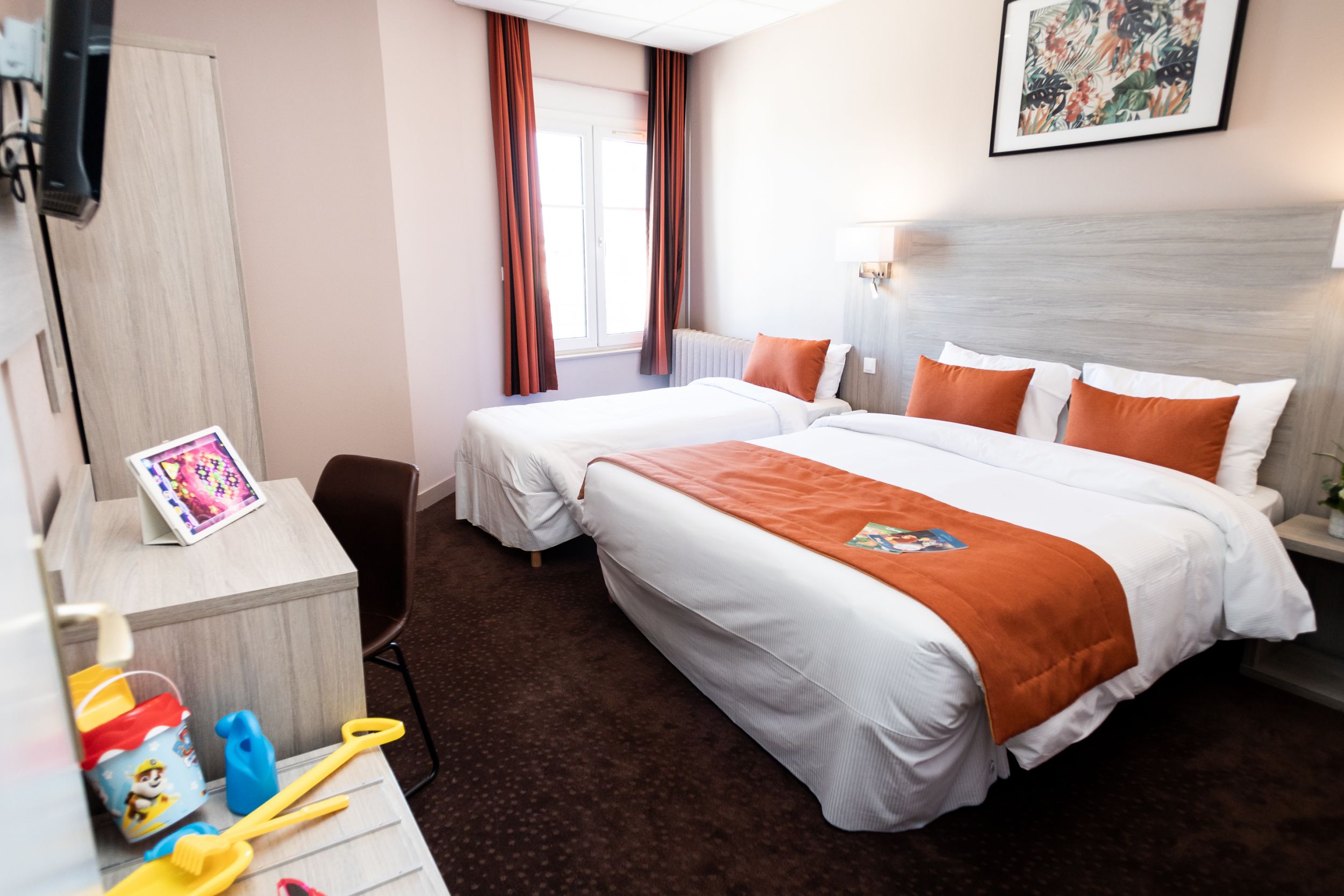 Chambre d'hôtel négligée