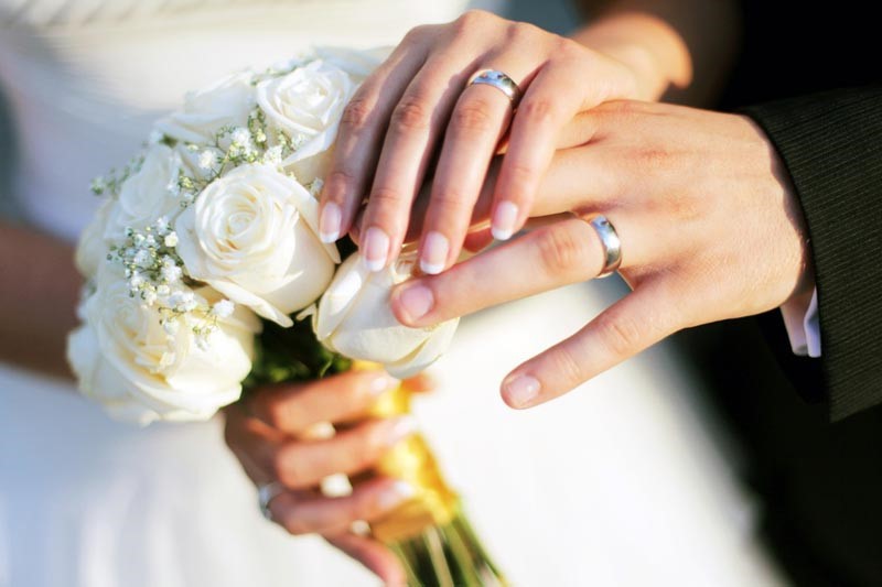 Cérémonie de mariage dans une église