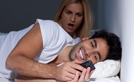 couple en crise discutant