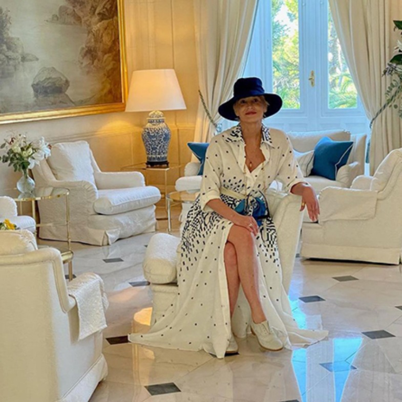 Détail d'une tenue style Sharon Stone