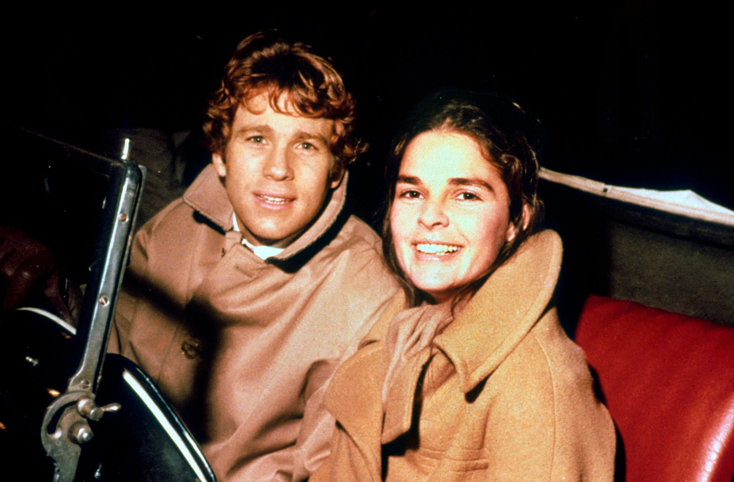 Ali MacGraw et Ryan O'Neal dans une scène mémorable de Love Story