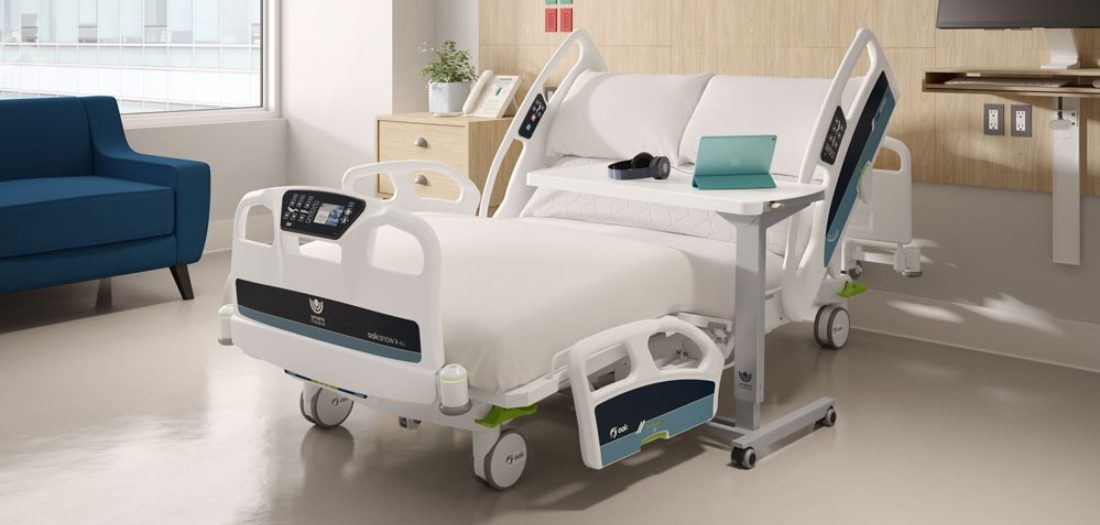 Personne en rééducation apprenant à réutiliser ses mains