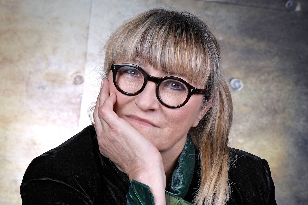 Christine Bravo en réflexion