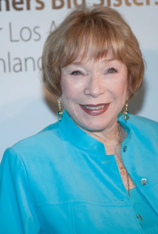 Portrait de Shirley MacLaine, regard pensif